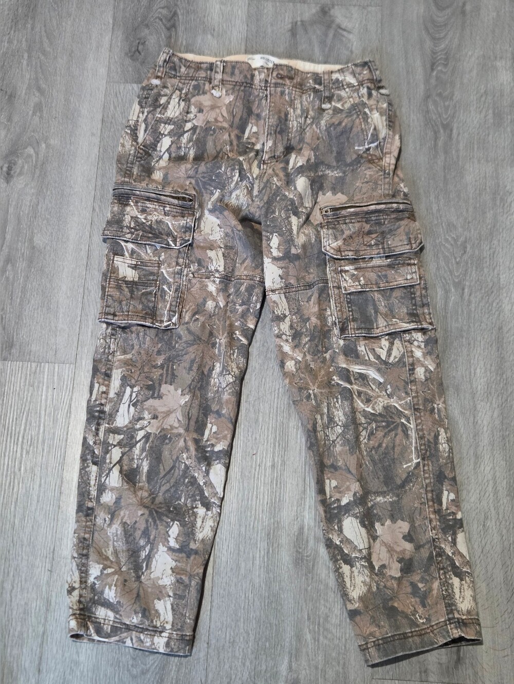 Hollister Brown Camo Cargo Pants